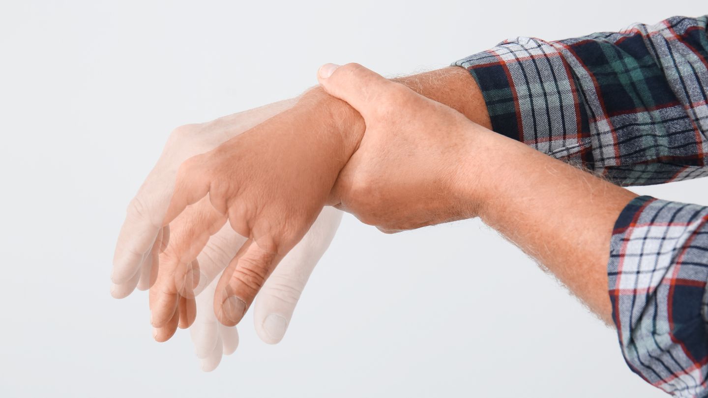 Parkinson : l’espoir d’un dépistage par test sanguin, 20 ans avant les tremblements