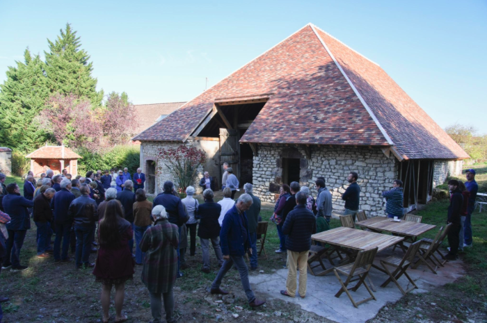 Dans le Cher, la grange pyramidale d’Assigny retrouve un nouvel usage collectif