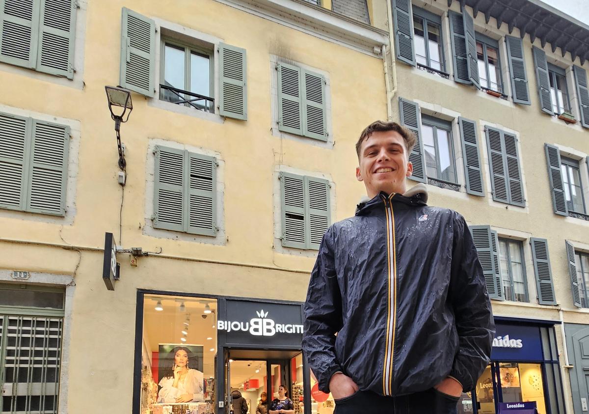 Ce jeune professeur sauve un enfant d’un appartement en feu